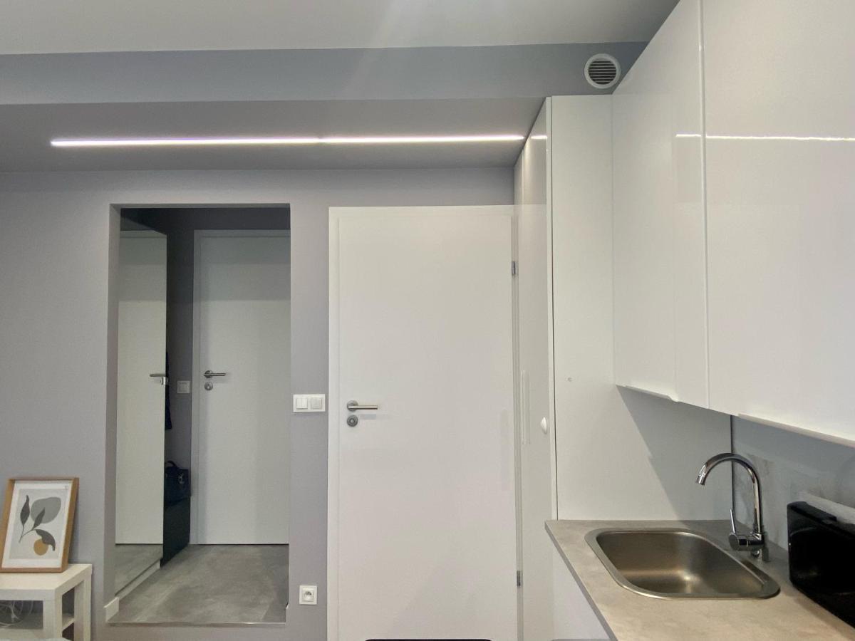 Enes Apartments Legnicka Street A Breslavia Esterno foto